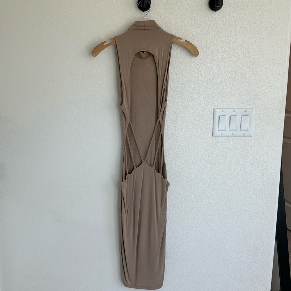 F21 midi backless dress